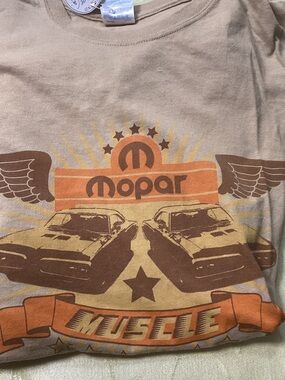 Gildan Tan KMopar Muscle Graphic Tee
